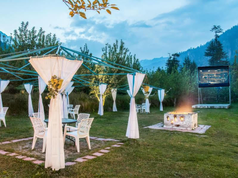 Готель Treebo Trend Celebriti Manali Vashist Екстер'єр фото